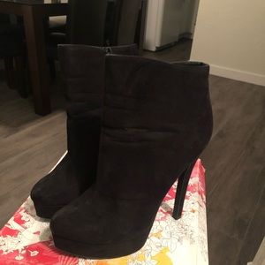 Chinese laundry suede ankle booties 5”heel